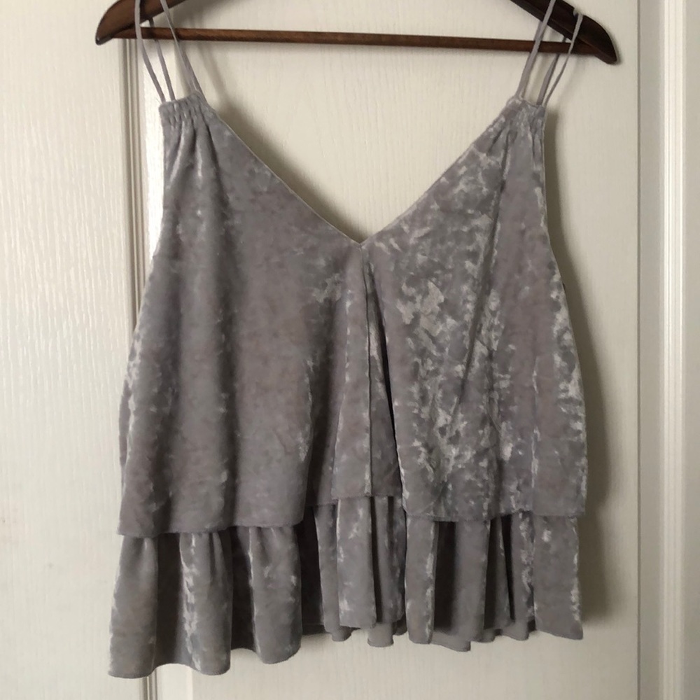 Spaghetti strap, flow crop top